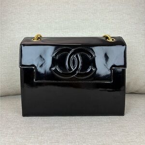 CHANEL Black Patent Vintage Vanity Flap Bag Gold Bijoux Chain (Color changed)